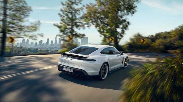 خودروی Porsche Taycan 2020، اتومبیل سوپرسدان تمام الکتریکی
