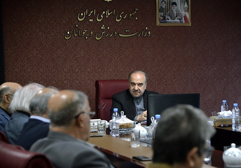 دیدار پیشکسوتان استقلال و وزیر ورزش و جوانان + تصاویر