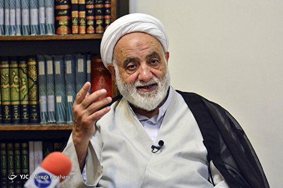 در چه شرایطی اجر و ثواب عزاداری&zwnj; ما کم می&zwnj;شود؟/ حجت الاسلام قرائتی: مراقب باشیم خدا را فراموش نکنیم