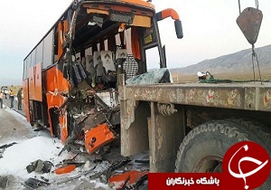 تصادف مرگبار اتوبوس با تریلی در محور نور آباد
