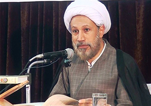 شهدا باید مرکز و محور فعالیت‌های مردم باشد