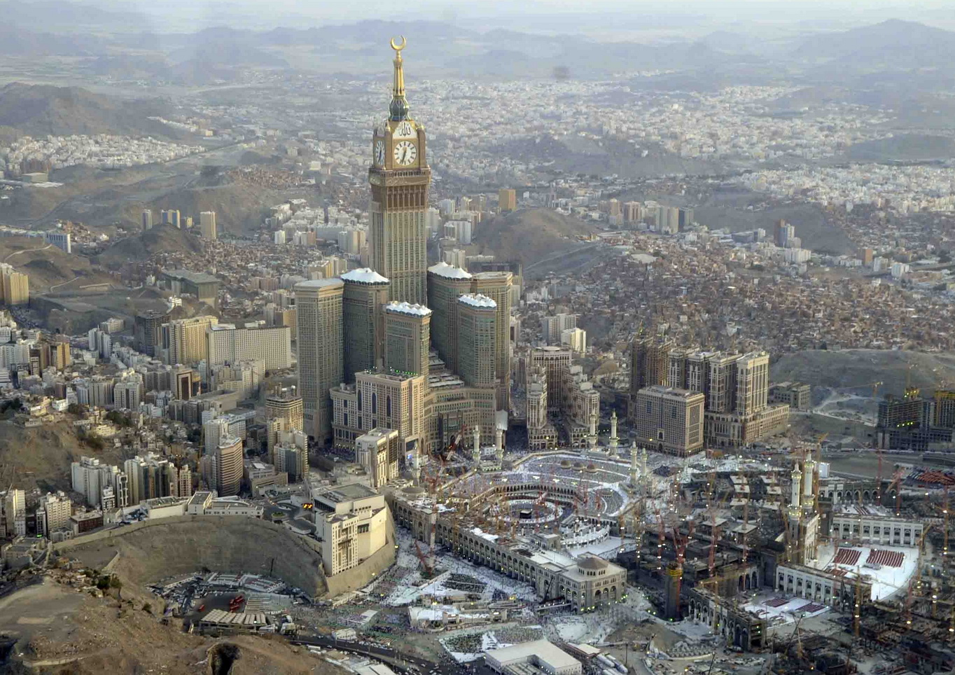 &laquo;ابراج&zwnj;البیت&raquo; ضد بیت&zwnj;الله