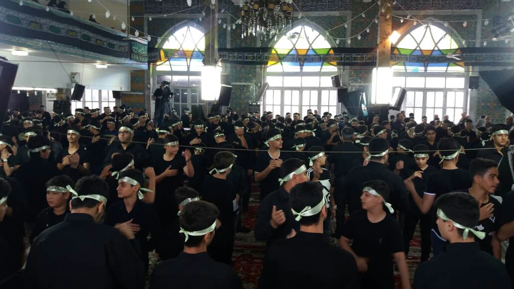هم نوایی نوجوانان گیلانی به یاد نوجوان کربلا + عکس