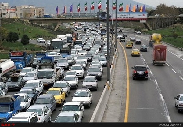 هشدار جدی پلیس به رانندگان/ حرکت دنده عقب در بزرگراه‌ها تخلف است