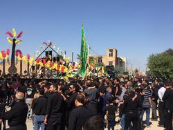 تجمع بزرگ عزاداران حسینی در  روستای تقلیدآباد +فیلم