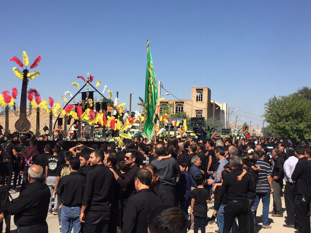 تجمع بزرگ عزاداران حسینی در  روستای تقلیدآباد +فیلم