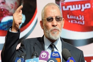 رهبر اخوان المسلمین بار دیگر حکم «ابد» گرفت