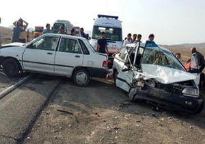 ۱۱ مصدوم در حادثه رانندگی