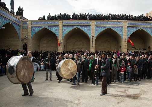 شال زنی هویت مذهبی مردمان بافران/ آیینی که در فهرست ملی میراث ناملموس ثبت شده