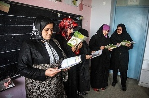 بی سوادان در شادگان جذب نهضت سوادآموزی شدند