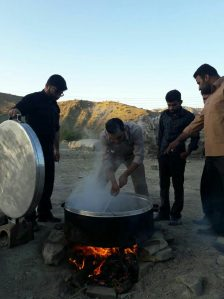 اطعام هزاران شیعه و سنی در &laquo;آفریقای ایران&raquo; که مردمش نمی&zwnj;دانستند انقلاب شده است! + تصاویر