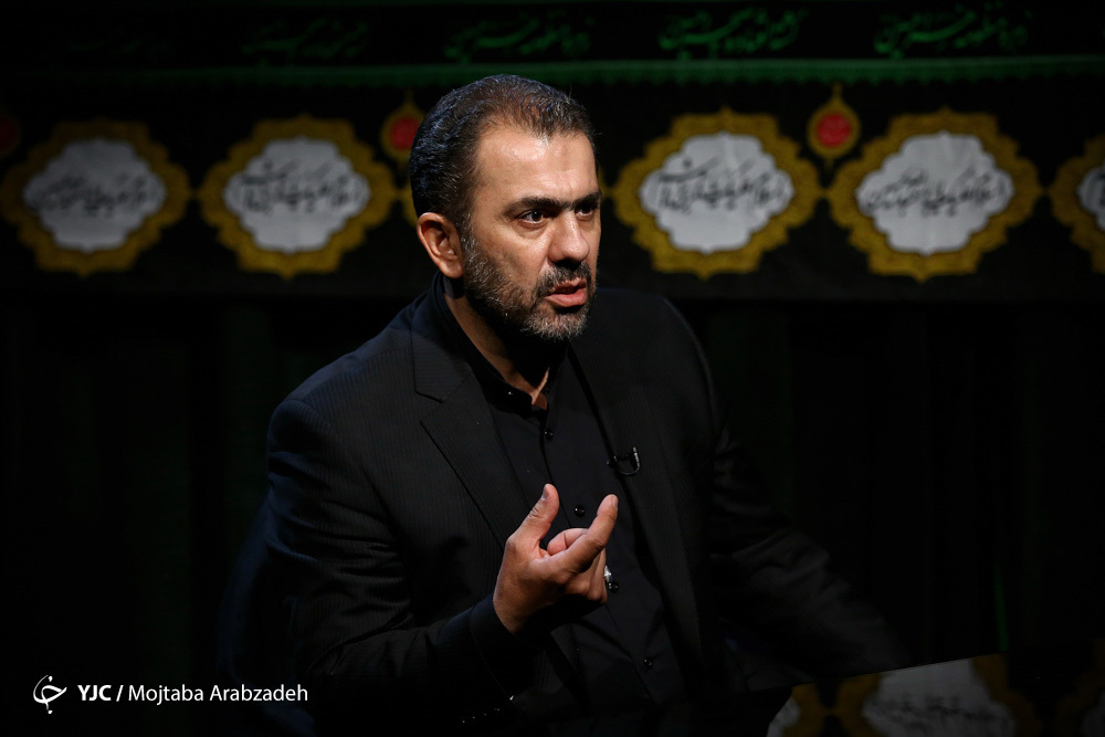 تیزر دهمین قسمت از برنامه &laquo;مثبت اشک&raquo; با حضور علی علیان، مداح اهل بیت (ع)
