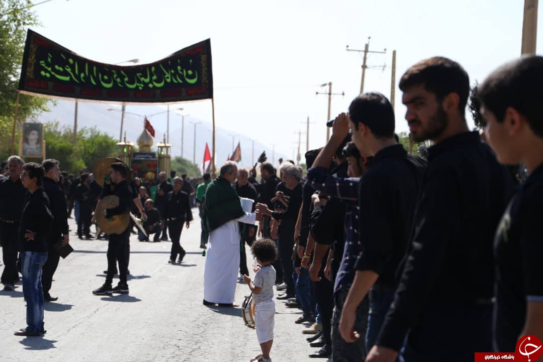 ندای یا ابوالفضل در فارس طنین انداز شد/فارس در عزای علمدار کربلا به سوگ نشست + تصاویر ندای یا ابوالفضل در فارس طنین انداز شد/فارس در عزای علمدار کربلا به سوگ نشست + تصاویر