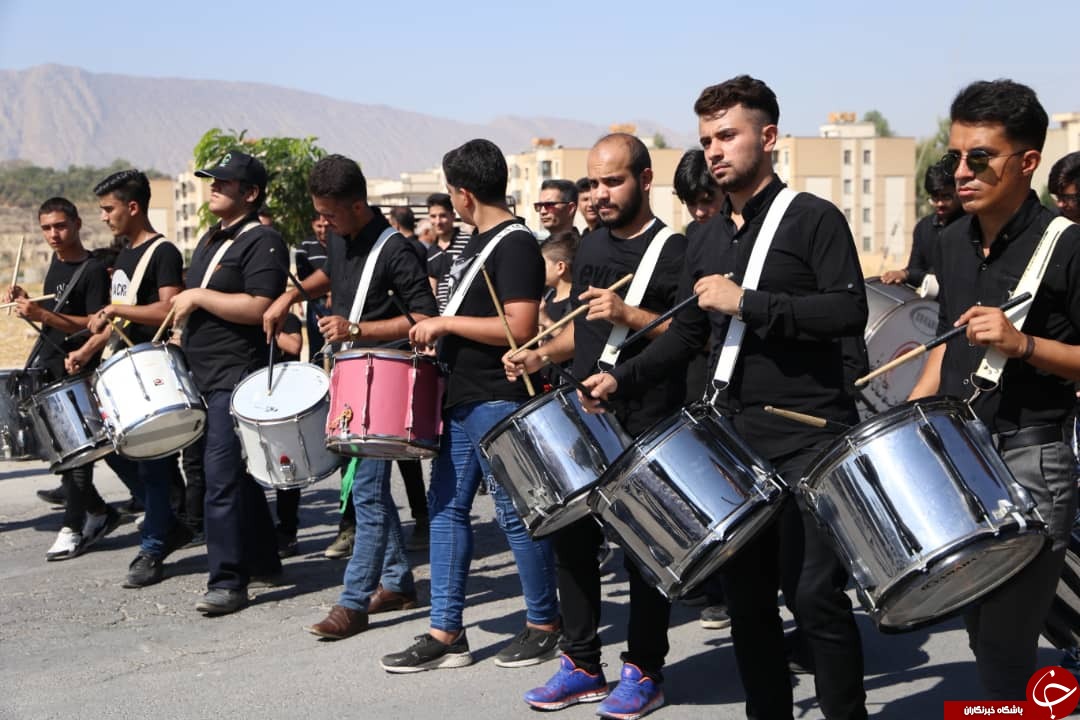 ندای یا ابوالفضل در فارس طنین انداز شد/فارس در عزای علمدار کربلا به سوگ نشست + تصاویر ندای یا ابوالفضل در فارس طنین انداز شد/فارس در عزای علمدار کربلا به سوگ نشست + تصاویر