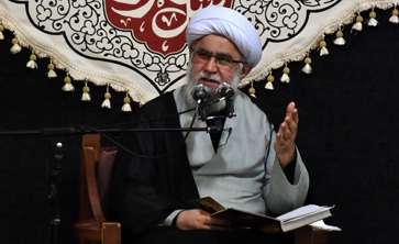 عزاداری‌های غیرعقلانی توطئه دشمنان برای تخریب مجالس حسینی (ع)