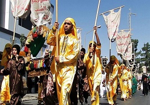 حرکت کاروان نمادین نینوا در بیرجند