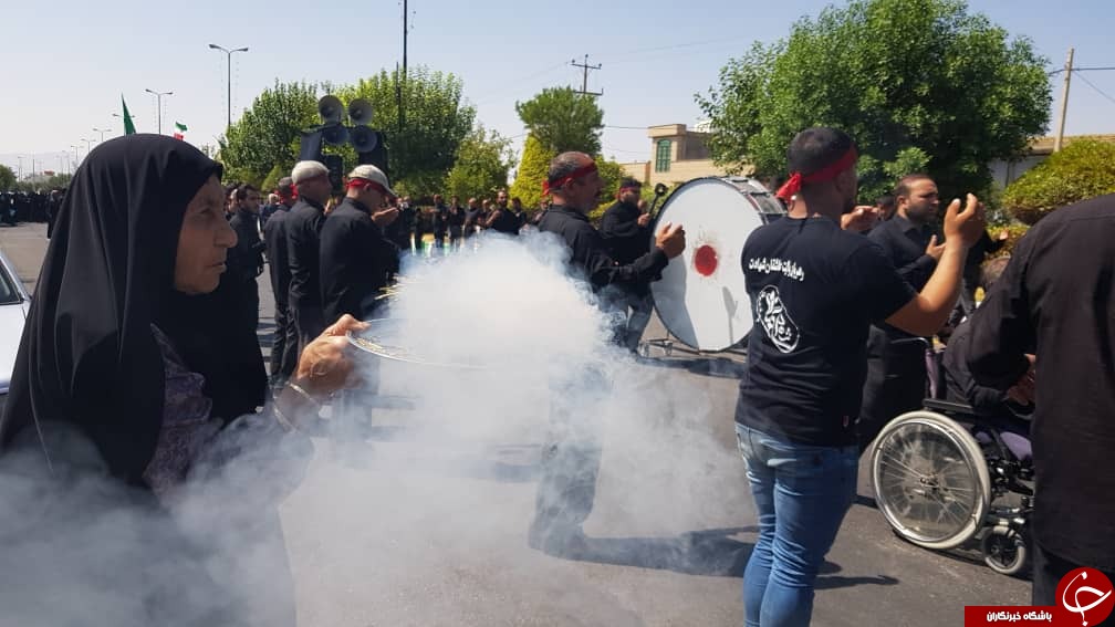 ندای یا ابوالفضل در فارس طنین انداز شد/فارس در عزای علمدار کربلا به سوگ نشست + تصاویر ندای یا ابوالفضل در فارس طنین انداز شد/فارس در عزای علمدار کربلا به سوگ نشست + تصاویر