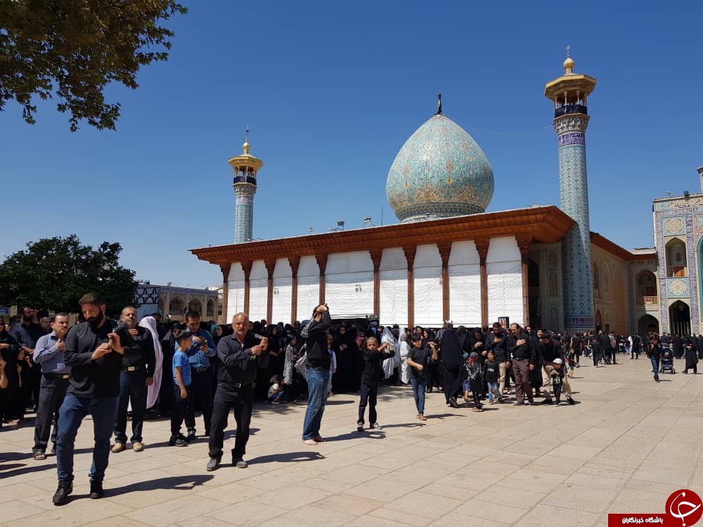ندای یا ابوالفضل در فارس طنین انداز شد/فارس در عزای علمدار کربلا به سوگ نشست + تصاویر ندای یا ابوالفضل در فارس طنین انداز شد/فارس در عزای علمدار کربلا به سوگ نشست + تصاویر