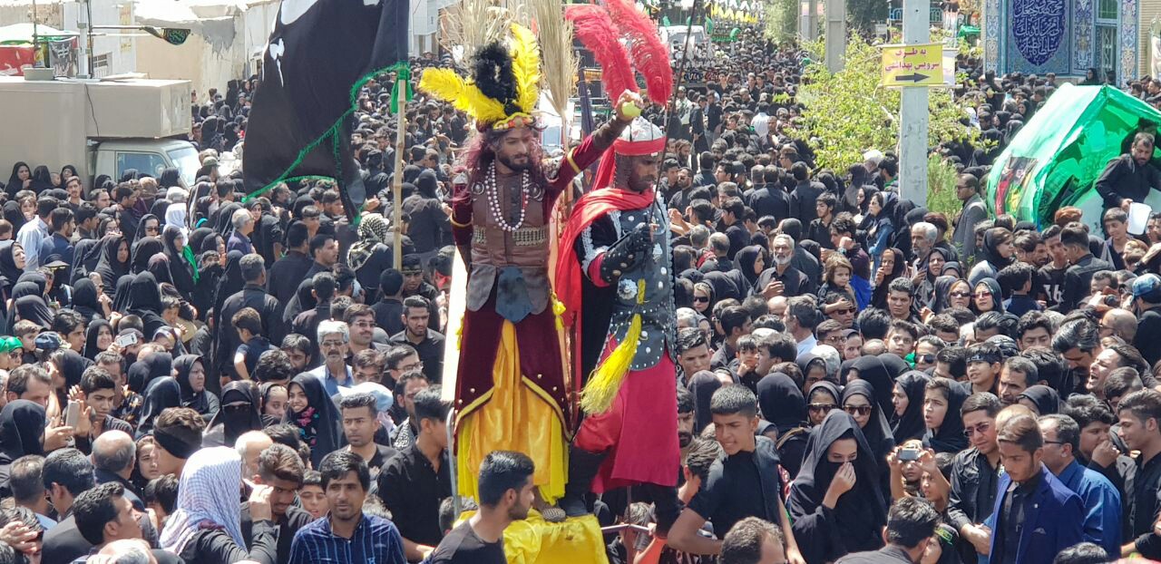 عزاداری عاشورای حسینی در گلزار شهدای زاهدان + تصاویر
