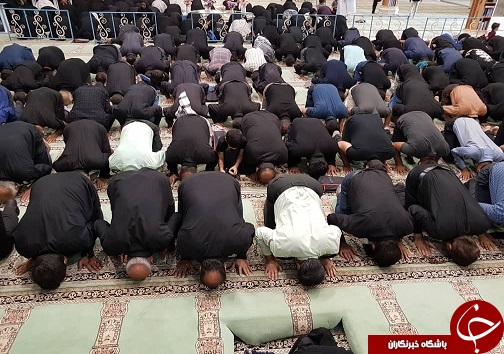 برگزاری نماز ظهر عاشورا در آبادان+تصاویر