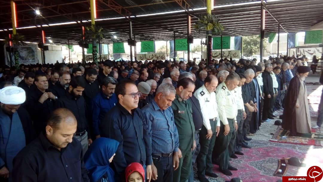 نماز ظهر عاشورا در بقاع متبرکه فارس اقامه شد