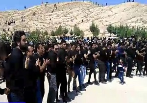 مراسم عزاداری و سینه‌زنی هیئت باغزندان در شاهرود + فیلم