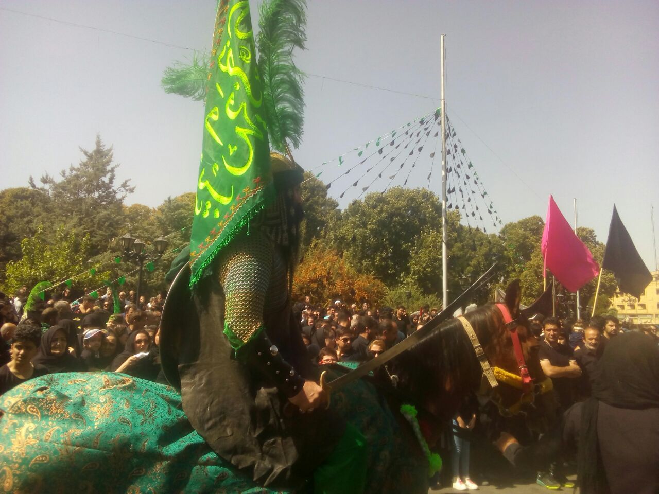 جلوههای ارادت به سالار شهیدان در قاب دوربین باشگاه خبرنگاران همدان جلوههای ارادت به سالار شهیدان در قاب دوربین باشگاه خبرنگاران همدان