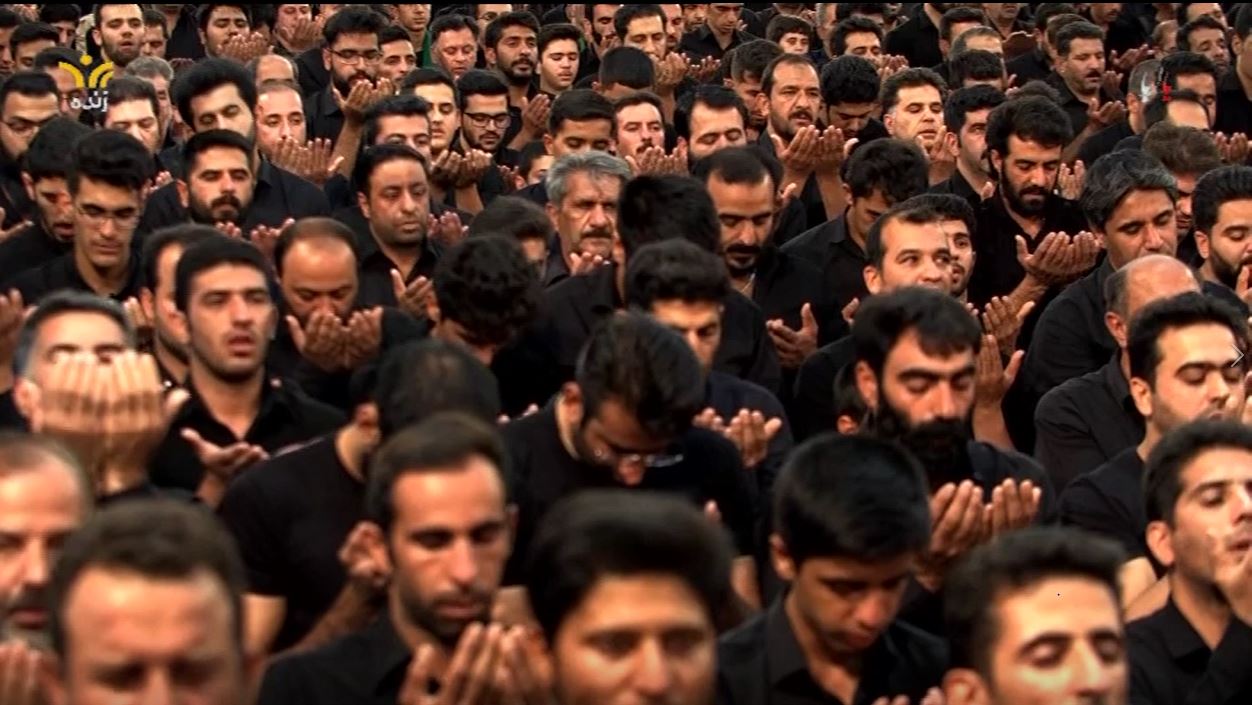 نماز ظهر عاشورا در یزد اقامه شد