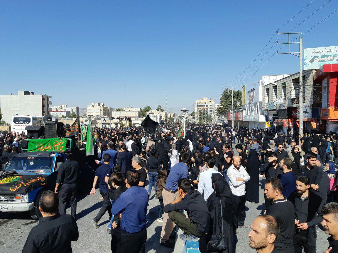 تجلی شور عزاداران شهر ایلام در روز عاشورا حسینی