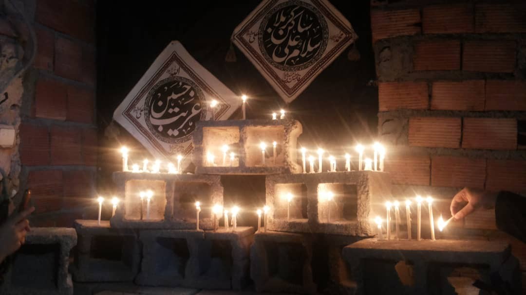 شبی که غریبی در آن موج می زند