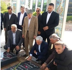 ادای احترام به مقام شامخ شهدای کردستان