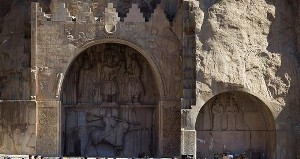 استفاده از عناصر معماری سنتی در ترمیم بنا‌های قدیمی