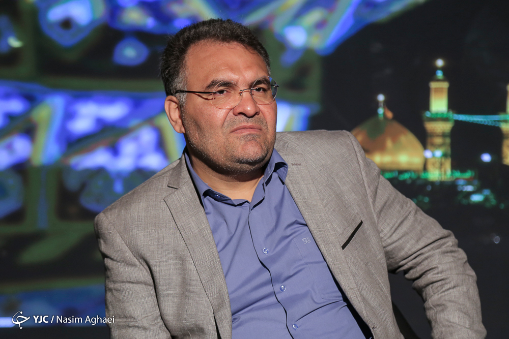 دشمن قصد دارد محافل عزاداری را منحل کند/ سیاست هیات باید الهی باشد نه جناحی/ هیات نباید محل کاسبی باشد
