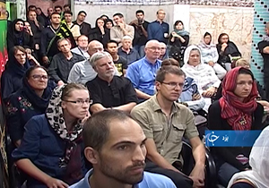 آشنایی گردشگران خارجی با فلسفه محرم + فیلم