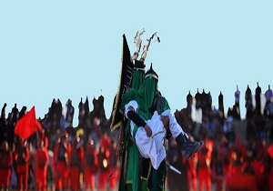 حرکت نمادین دسته عزاداری بنی‌اسد و همراهی عاشقان اباعبدالله الحسین(ع) + فیلم
