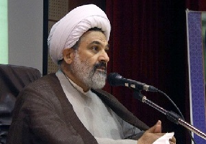 تلاش دشمنان برای پاکسازی آثار قیام کربلا / جوانان انقلابی باید پاسخگوی شبهات باشند