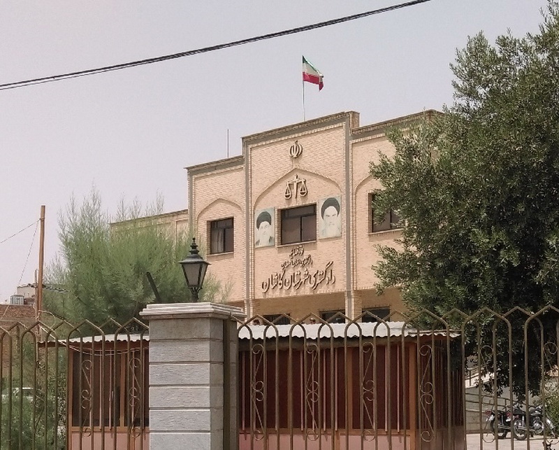 مهر نزدیک است ، مهربانی کنیم/ چوپان ۲۶ ساله طبسی مفقود شد/ محکومیت یک زن به جرم خوانندگی در ابیانه شایعه یا واقعیت ؟