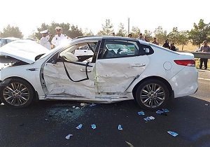 مصدوم شدن ۴ نفر در یک سانحه رانندگی