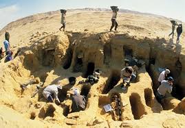 پژوهشگران ایتالیایی از آثار تاریخی شهرستان قصر شیرین بازدید می کنند
