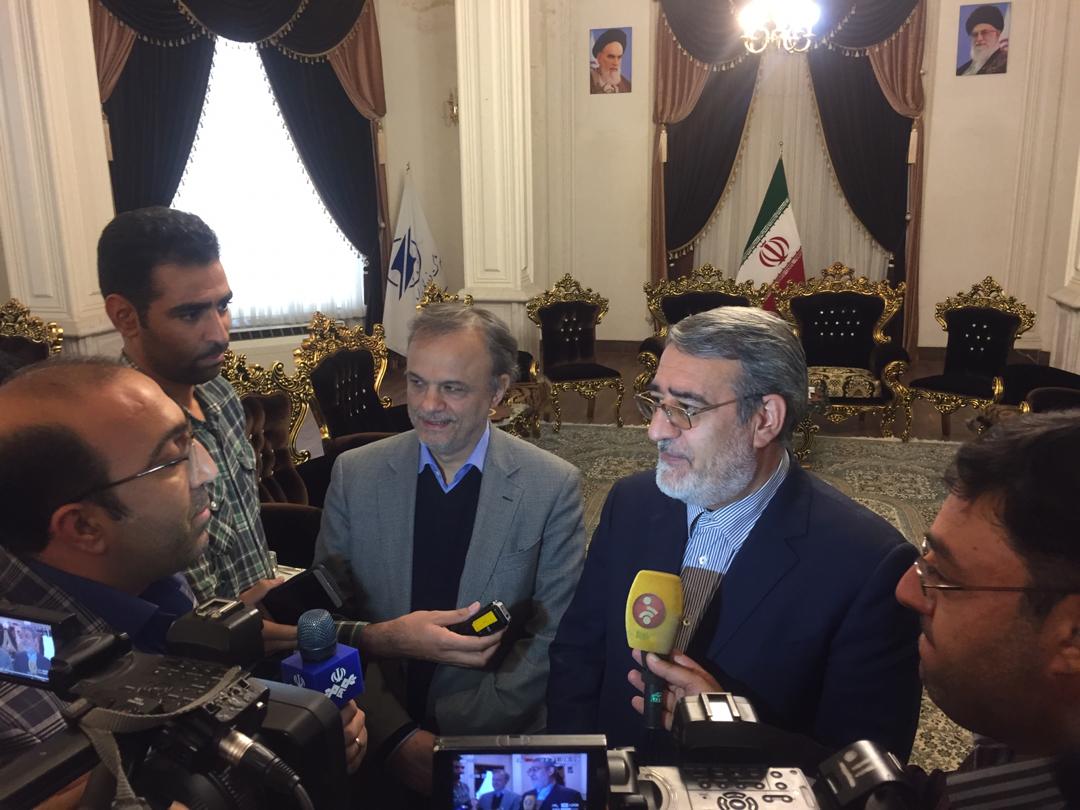 ضعف در برند سازی عامل اصلی قاچاق پوشاک است