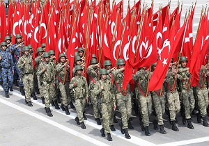 حکم بازداشت ۲۲۳ تن از درجه&zwnj;داران ارتش ترکیه صادر شد