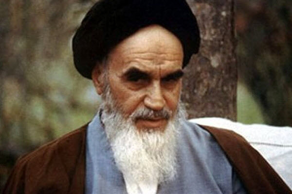 حقوق زنان از منظر امام خمینی(ره)؛ اسلام به زنان بیشتر از مردها عنایت کرده است +فیلم