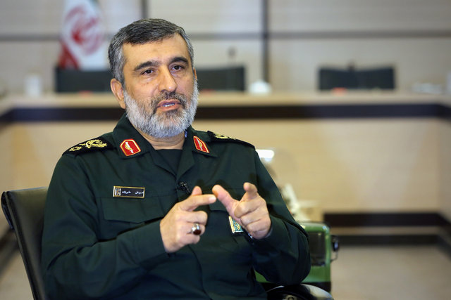 سردار حاجی&zwnj;زاده: پهپاد آمریکایی را یک نیروی آتش به اختیار ساقط کرد/ هدف&zwnj;گیری موشک&zwnj;های سپاه به سمت دو پایگاه و یک شناور آمریکایی در منطقه