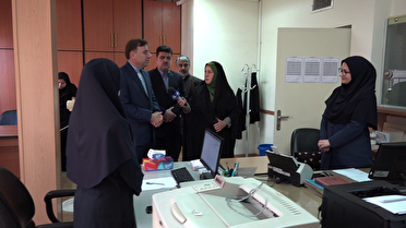 بازدید استاندار از اداره کل ثبت احوال گیلان