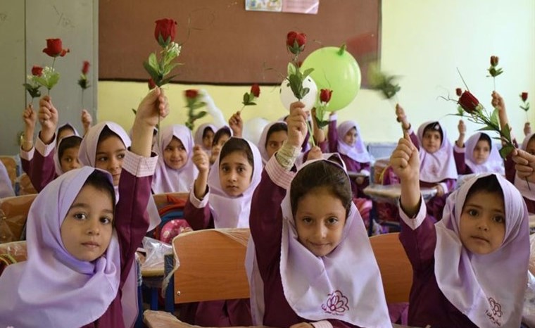 زنگ نمادین آغاز سال تحصیلی در اول مهر