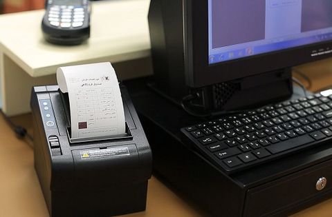 صاحبان مشاغل ملزم به استفاده از پایانه فروش هستند