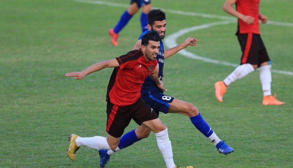 مومنی: بردن پرسپولیس کار دور از دسترسی نیست