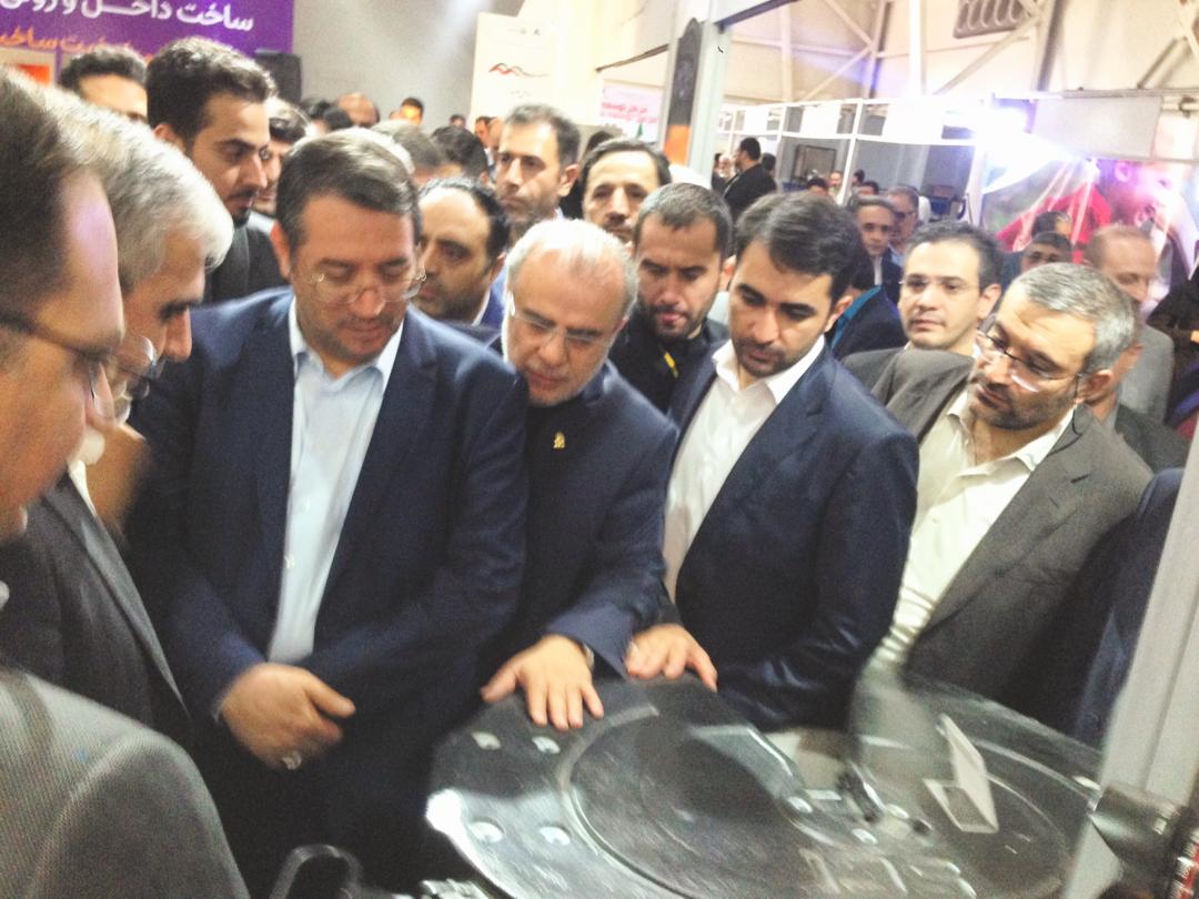 بازدید وزیر صمت از دوازدهمین نمایشگاه بین المللی آرد، نان و غلات