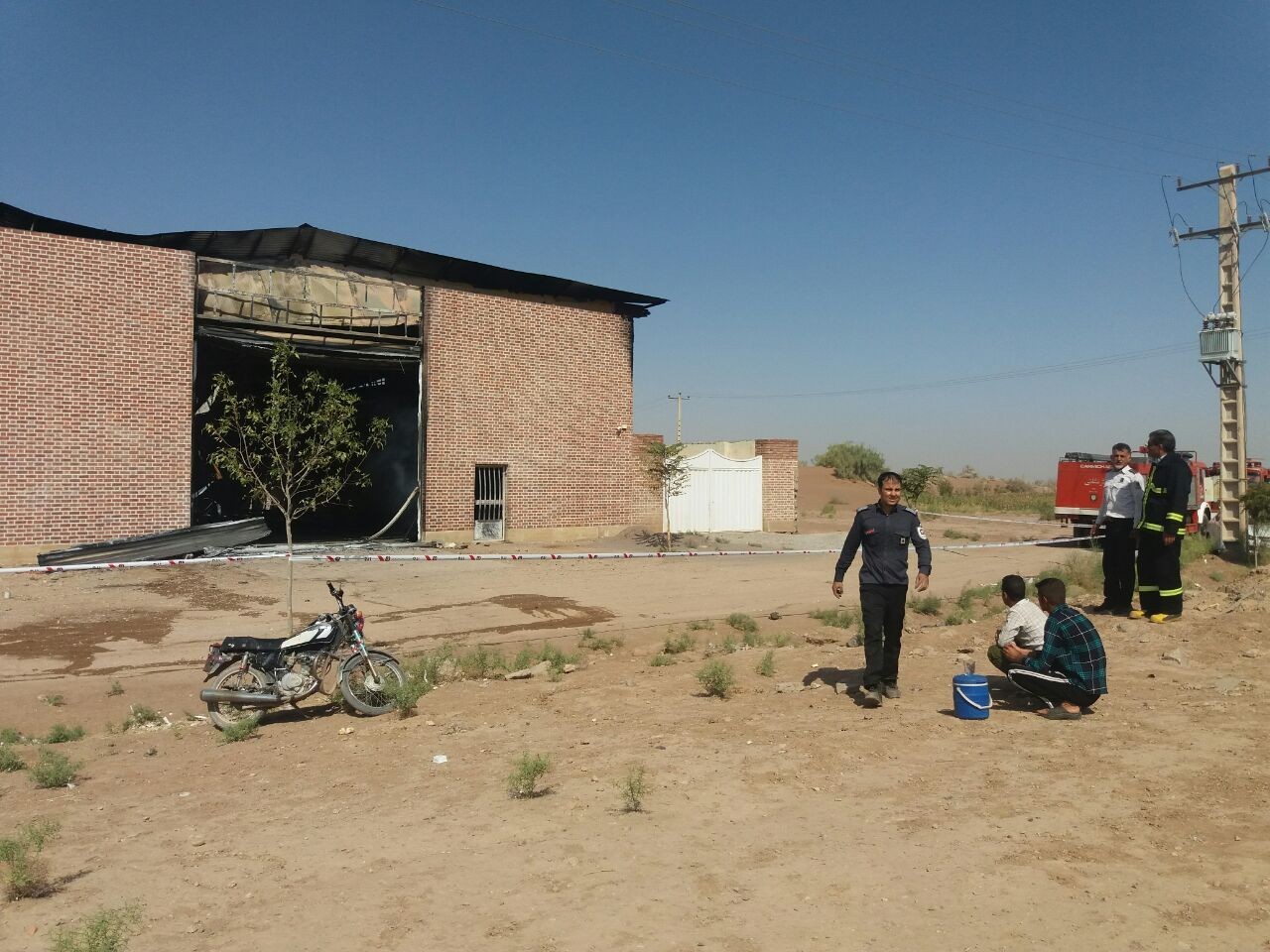 آتش کارخانه یونولیت مهار شد