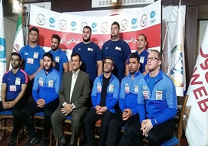 غیبت کیانوش رستمی در کنفرانس خبری تیم ملی‌ وزنه‌برداری